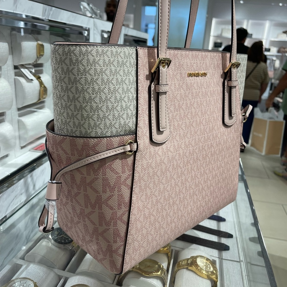 Michael Kors Voyager Lg Color-Block Signature Logo Tote
Powder Blush Multi 
NWT - Picture 16 of 16